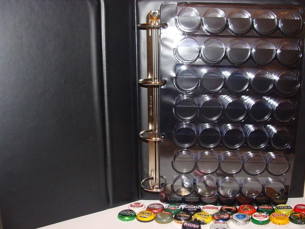 Album / klaser na kapsle piwne (1)